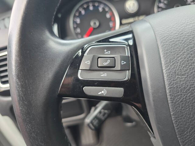 2017 Volkswagen Touareg V6 Wolfsburg