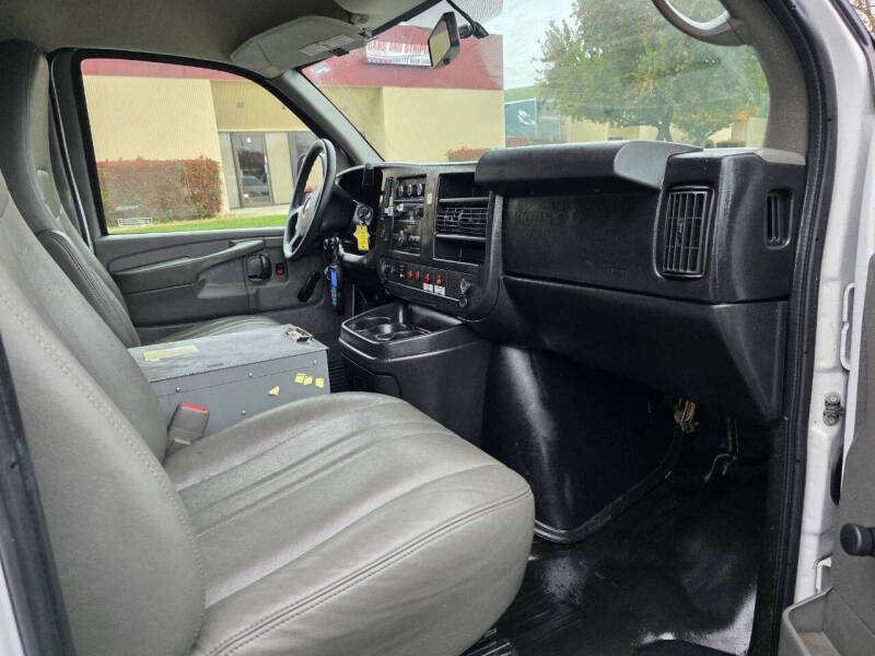 2013 Chevrolet Express 2500