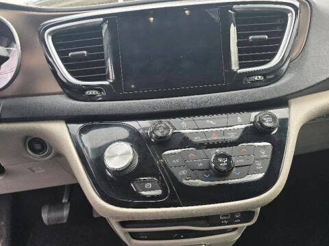 2018 Chrysler Pacifica Touring L Plus