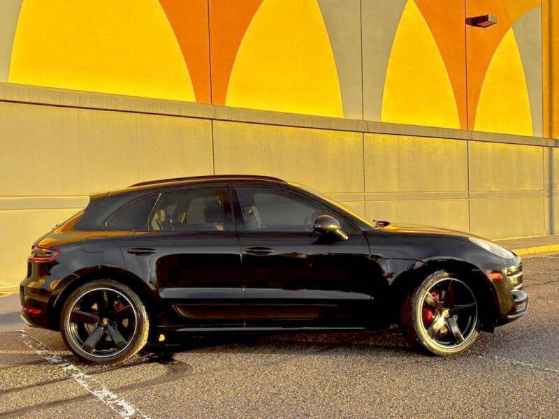 2015 Porsche Macan Turbo