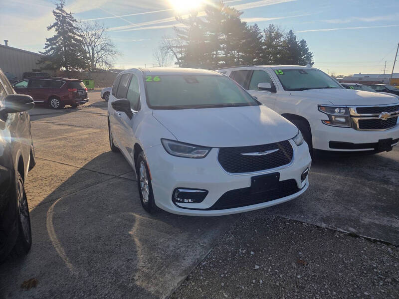 2026 Chrysler Pacifica Select