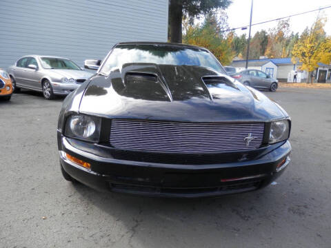 2006 Ford Mustang V6 Deluxe