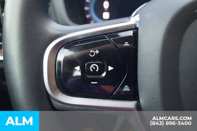 2024 Volvo S60 B5 Plus Dark Theme