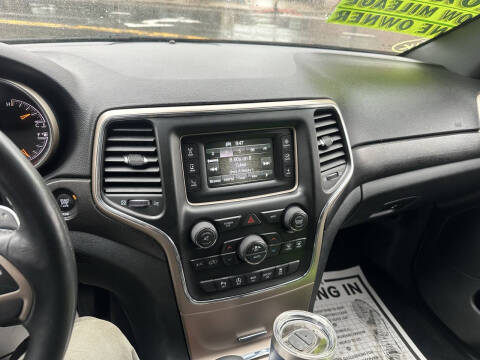 2016 Jeep Grand Cherokee Laredo E