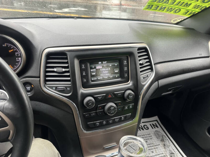 2016 Jeep Grand Cherokee Laredo E