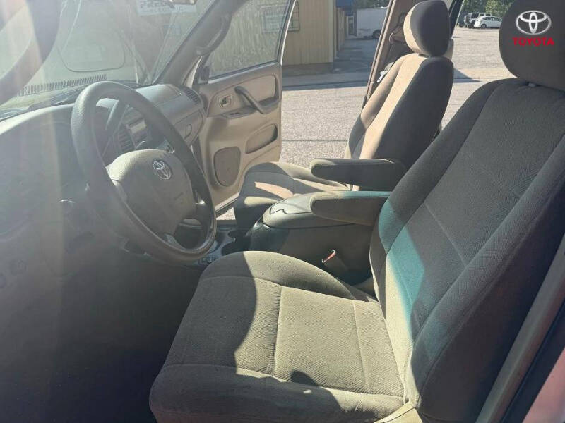 2003 Toyota Sequoia SR5