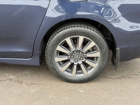 2018 Toyota Sienna LE 7-Passenger