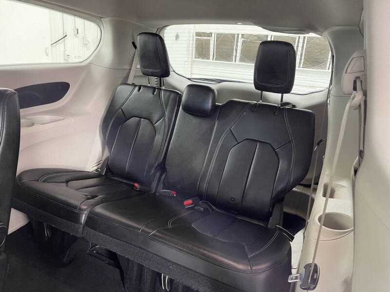 2021 Chrysler Voyager LXi