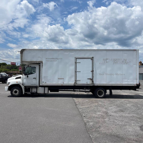 2016 Hino 258