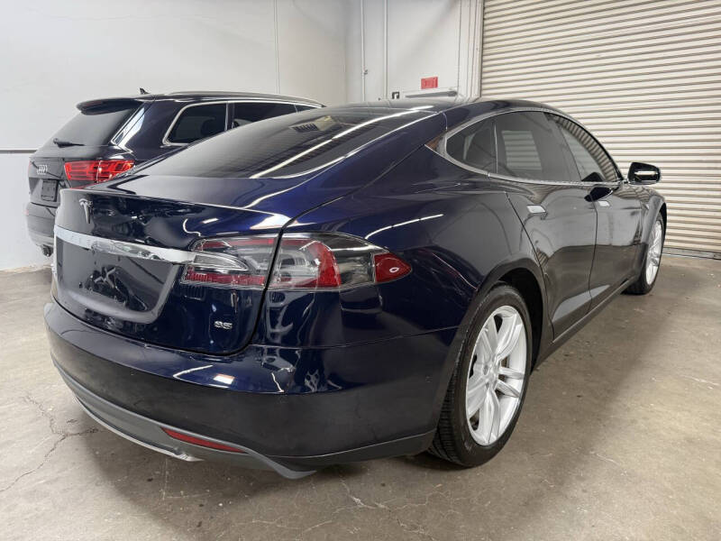 2015 Tesla Model S 85
