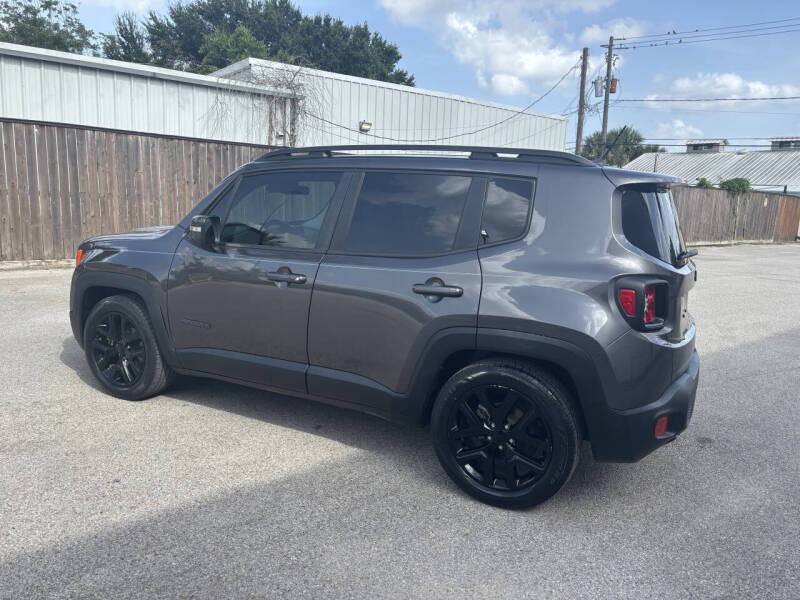 2017 Jeep Renegade Altitude