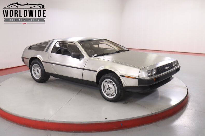 1981 DeLorean DMC-12
