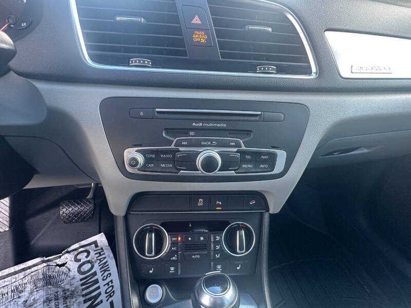 2016 Audi Q3 2.0T quattro Premium Plus