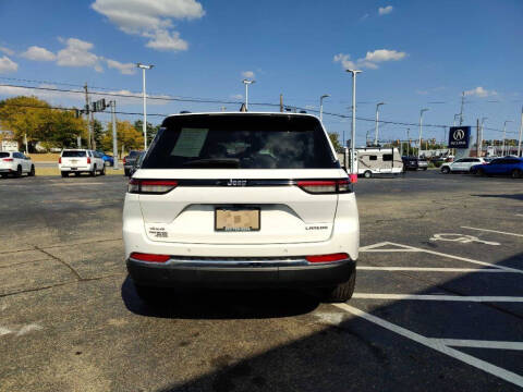 2023 Jeep Grand Cherokee Laredo
