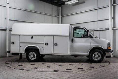 2025 Chevrolet Express 3500