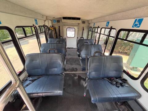 2011 Ford E-Series E-350 SD