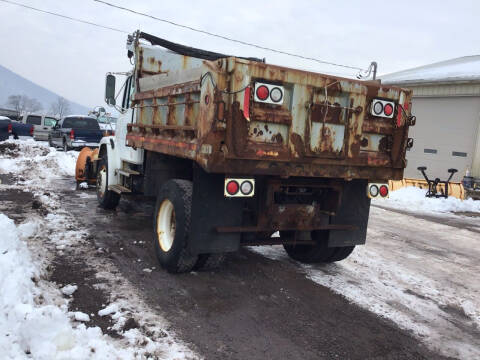 2000 Freightliner FL70