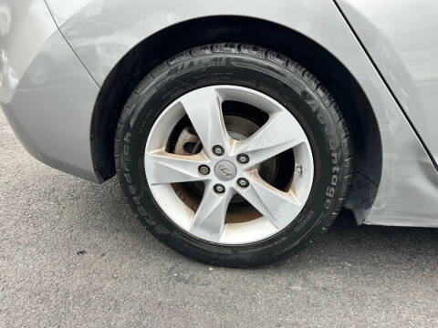 2011 Hyundai Elantra