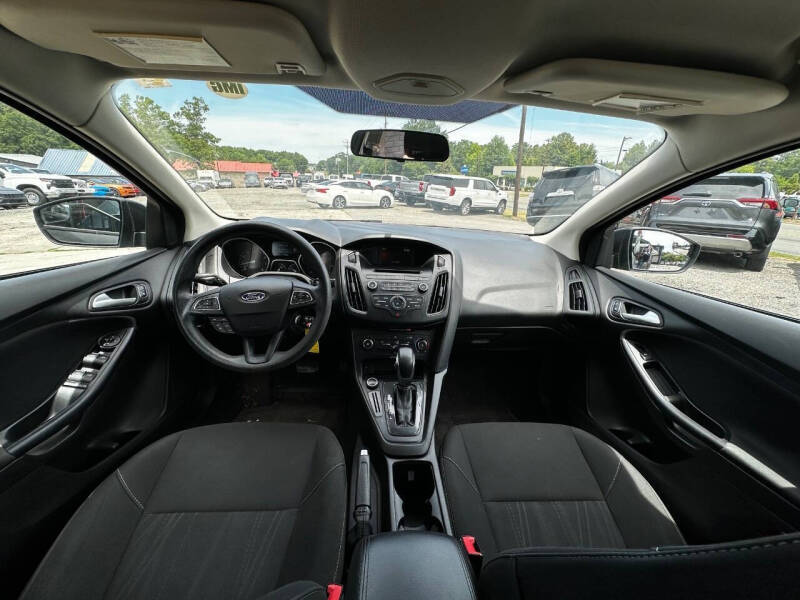 2017 Ford Focus SE