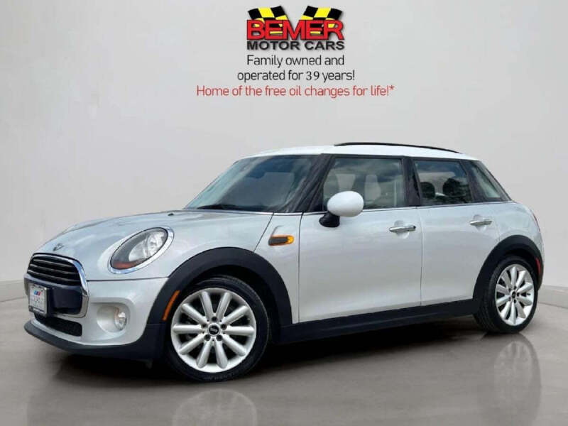 2017 MINI Hardtop 4 Door Cooper