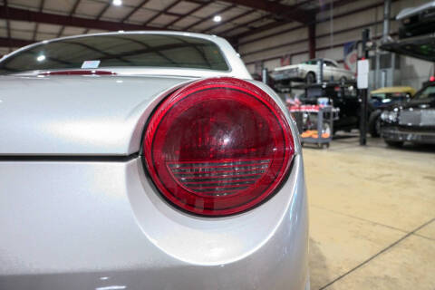 2004 Ford Thunderbird Deluxe