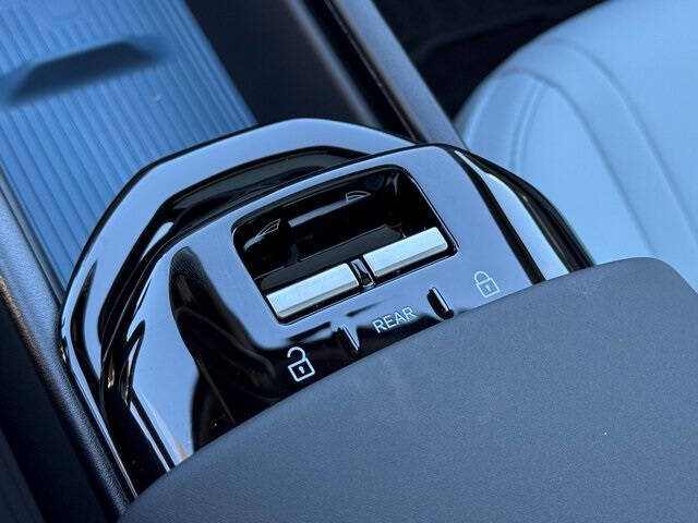 2025 Volvo EX30 Twin Ultra