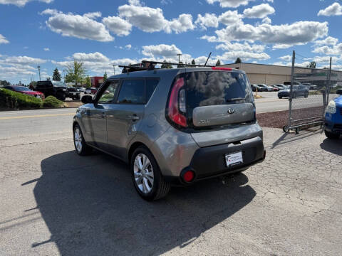 2015 Kia Soul +