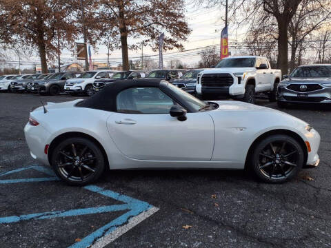 2017 Mazda MX-5 Miata Club