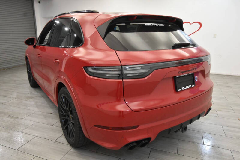 2021 Porsche Cayenne GTS