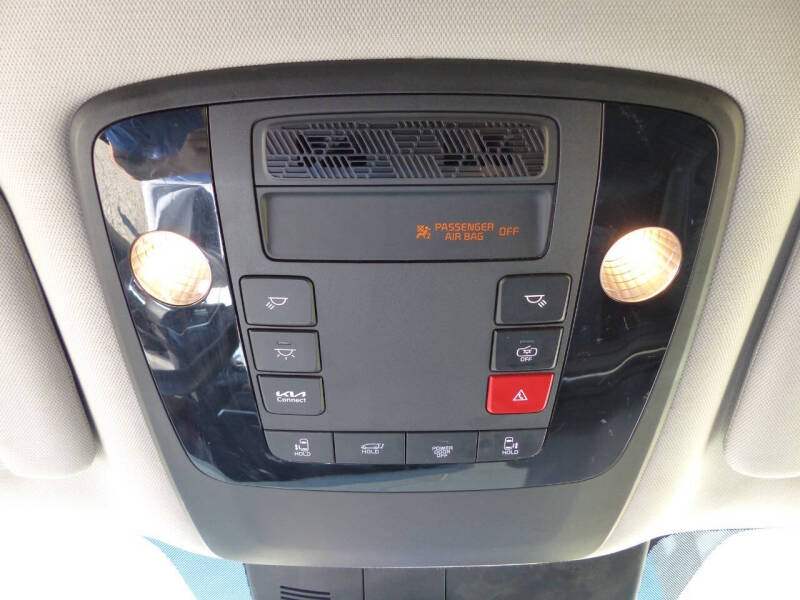 2025 Kia Carnival EX