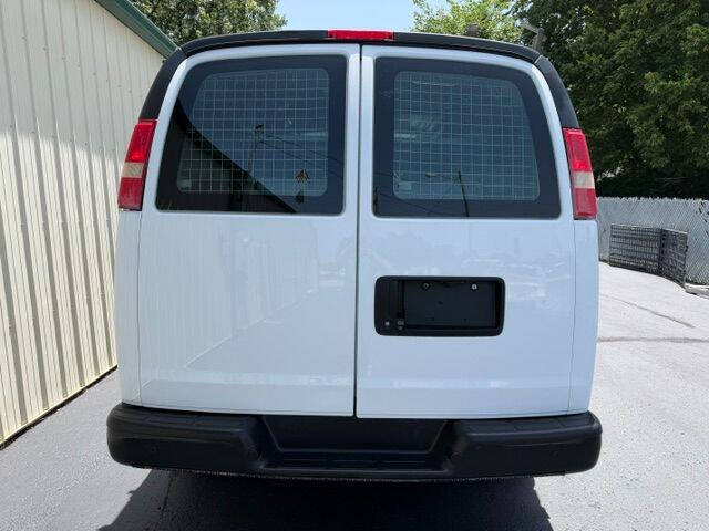 2017 Chevrolet Express 2500