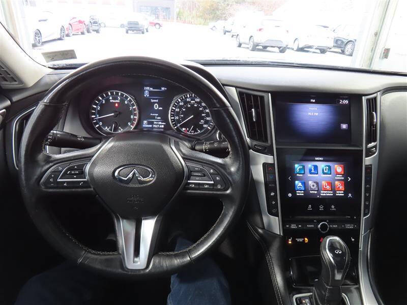 2021 Infiniti Q50 Luxe