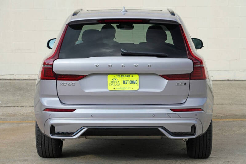 2026 Volvo XC60 B5 Core