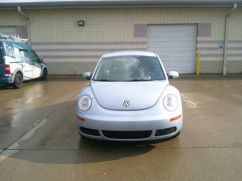 2010 Volkswagen New Beetle Base PZEV