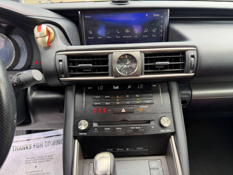 2017 Lexus IS 200t