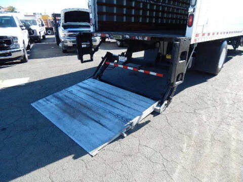 2016 Freightliner M2 106