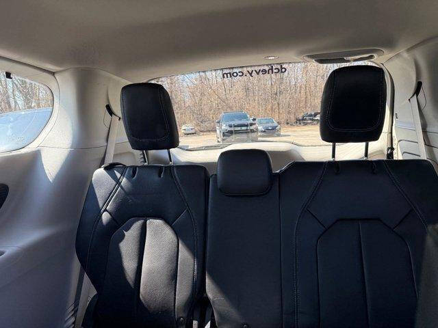 2021 Chrysler Pacifica Hybrid Touring L