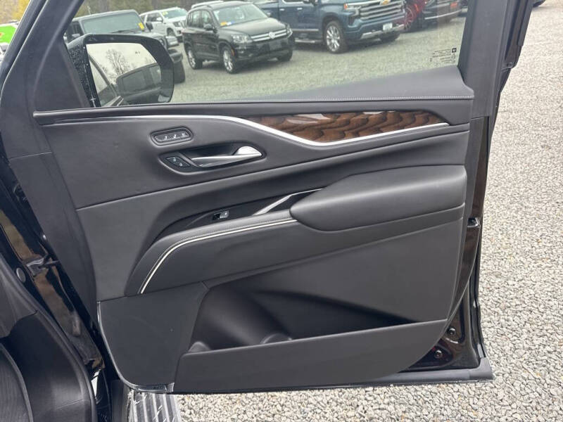 2024 Cadillac Escalade ESV Sport Platinum