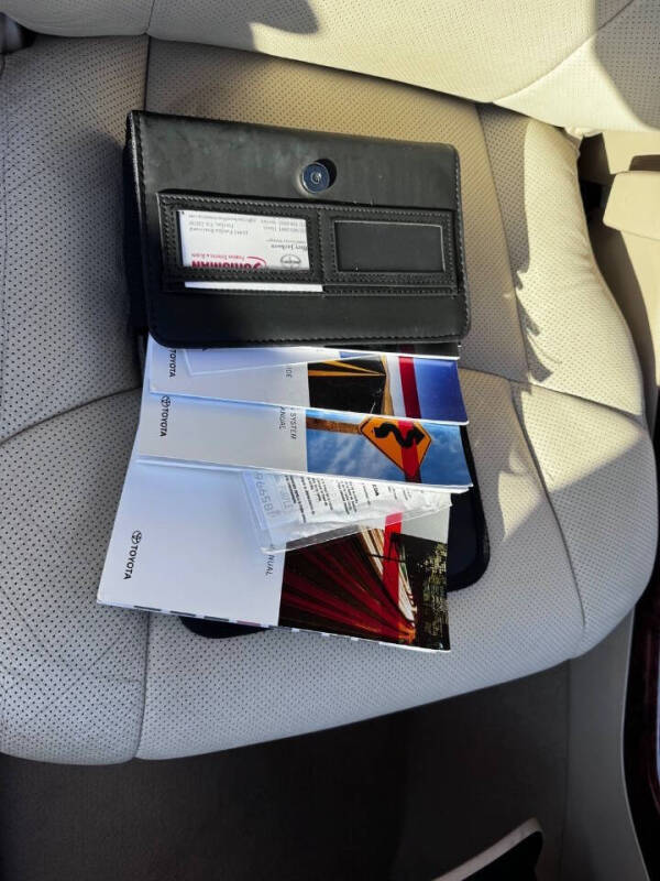 2011 Toyota Avalon Limited