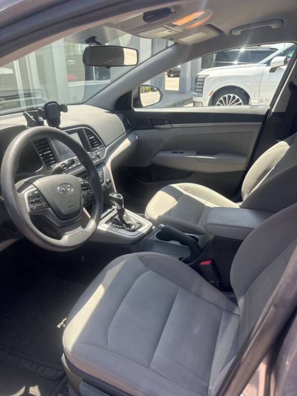 2018 Hyundai Elantra