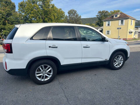 2015 Kia Sorento for sale at George's Used Cars Inc in Orbisonia PA