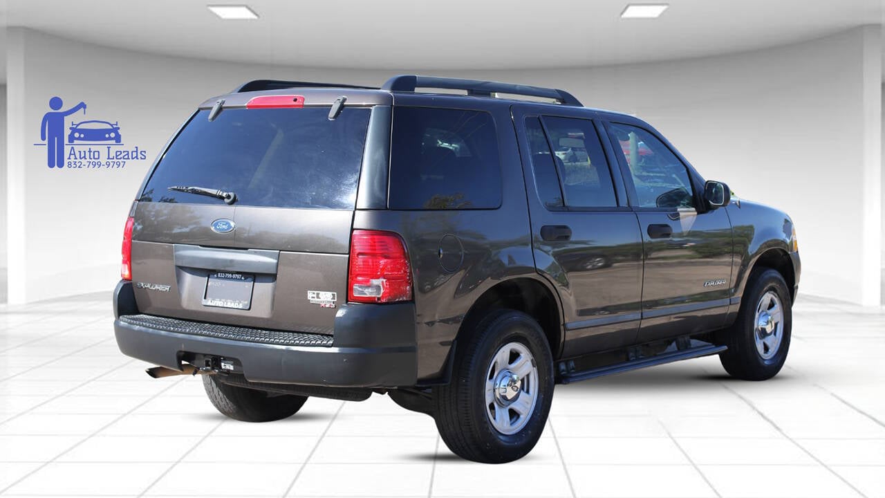 2005 Ford Explorer XLS photo 12