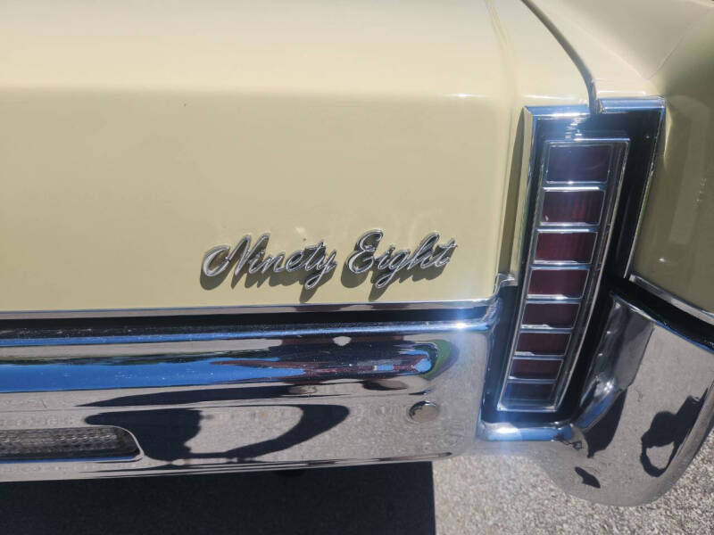 1970 Oldsmobile Ninety-Eight