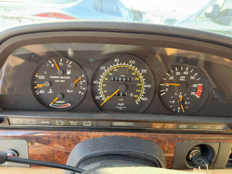 1991 Mercedes-Benz 560-Class 560 SEL