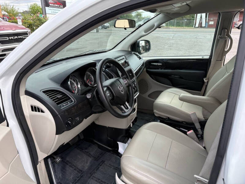 2015 Dodge Grand Caravan SE