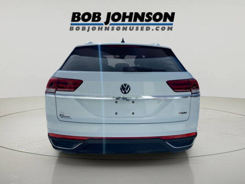 2022 Volkswagen Atlas Cross Sport SE 4Motion