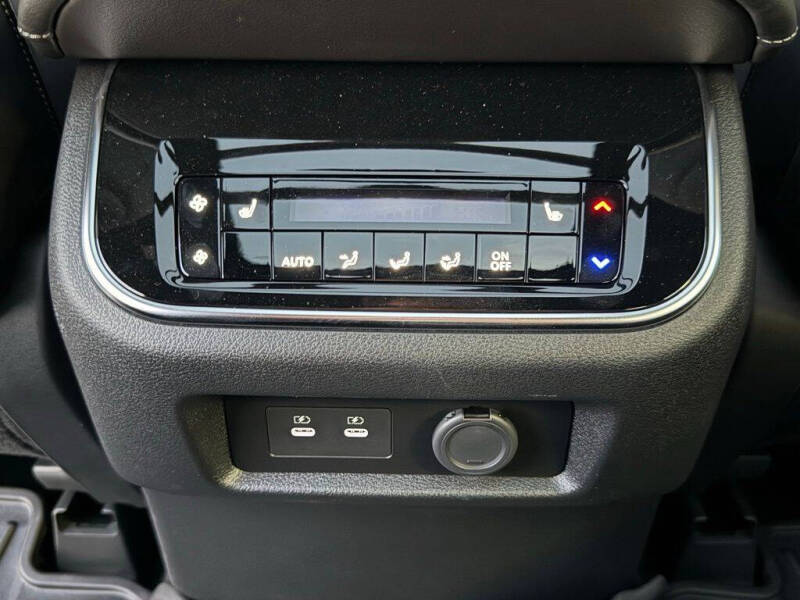 2025 Nissan Armada Platinum Reserve