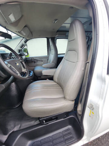 2016 Chevrolet Express 2500