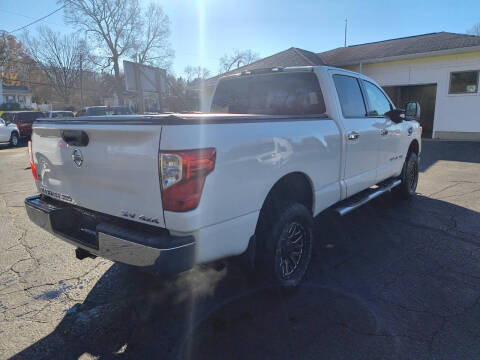 2018 Nissan Titan XD SV