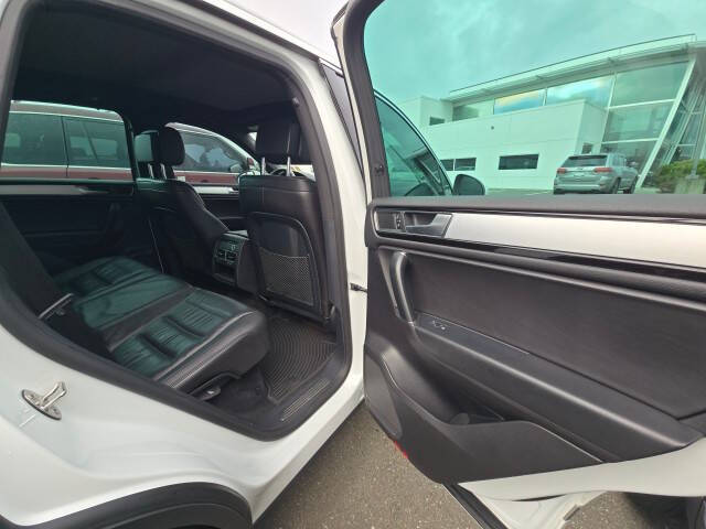 2017 Volkswagen Touareg V6 Wolfsburg